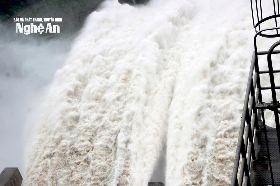 Thủy điện Ca Nan 1 vận hành điều tiết hồ chứa từ 24h đêm 25/9