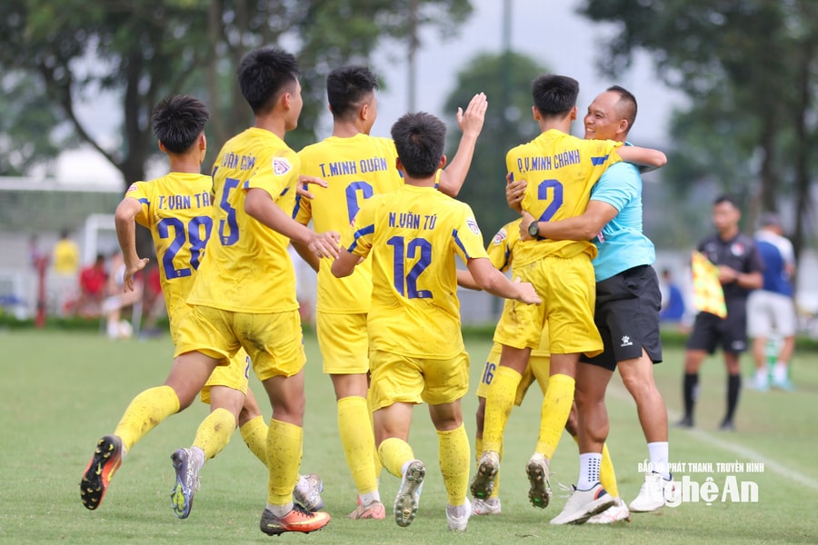 Hòa với U15 Đắk Lắk, U15 Sông Lam Nghệ An giành quyền vào Tứ kết với tư cách nhất bảng C
