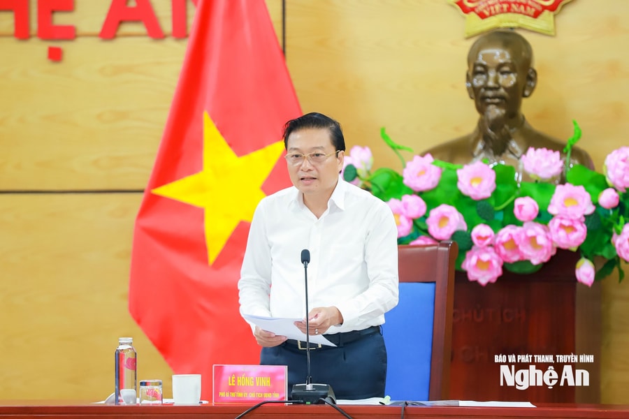 Chủ tịch UBND tỉnh Nghệ An: Không để người dân nào lâm vào cảnh màn trời chiếu đất, thiếu ăn, thiếu mặc