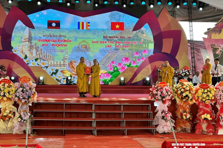 Phó trưởng Ban Thường trực Ban Trị sự Giáo hội phật giáo Việt Nam tỉnh Nghệ An trụ trì chùa Hữu Nghị tại Lào