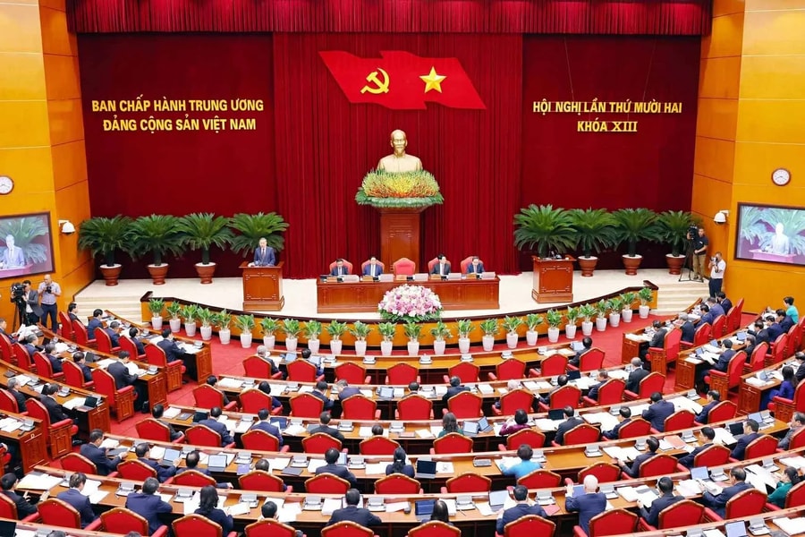 Hàng thẳng, lối thông, đồng lòng cùng tiến