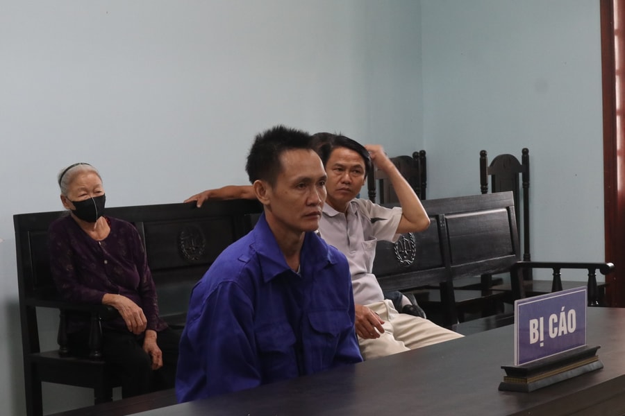 Cặp đôi quen nhau ở nước ngoài trộm vàng xuyên quốc gia