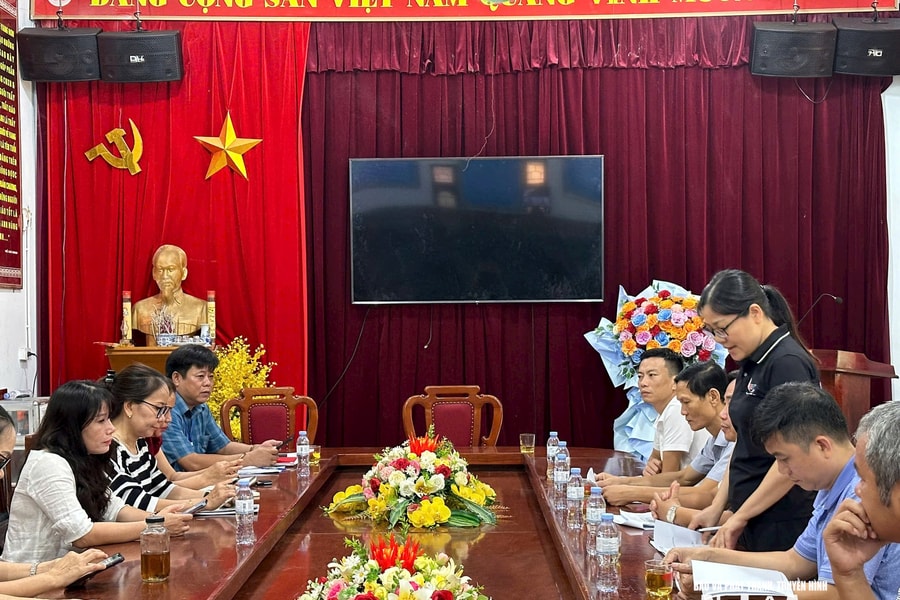 Ban tổ chức Sân chơi Tiếng Anh – English Challenge khảo sát các điểm cầu truyền hình Chung kết mùa 8