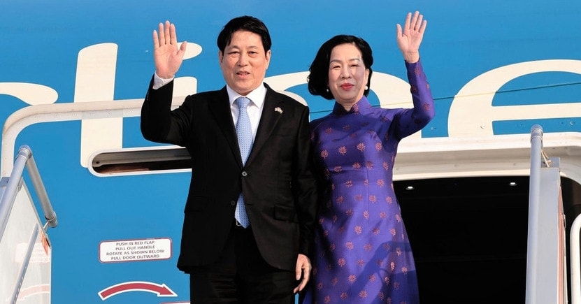 Chủ tịch nước Lương Cường và Phu nhân đến Angola