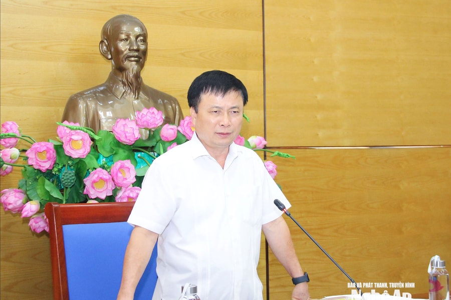 Phó Chủ tịch UBND tỉnh Bùi Đình Long: Các cấp, ngành chủ động giám sát, kiến nghị, tháo gỡ vướng mắc, đảm bảo chính quyền 2 cấp vận hành thông suốt, hiệu quả