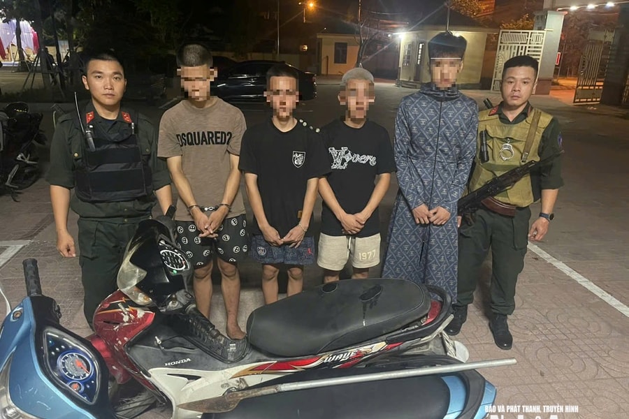 Ngăn chặn kịp thời nhóm thanh niên mang theo hung khí chuẩn bị hỗn chiến trong đêm