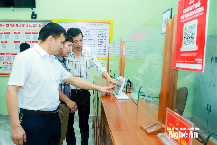 Nghệ An yêu cầu các sở, ngành lập danh sách tối thiểu 5% cán bộ, công chức để điều động, biệt phái, tăng cường về cấp xã