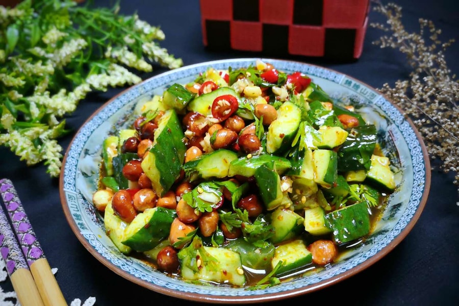 Hôm nay ăn gì? Những món ngon từ rau hẹ mùa thu