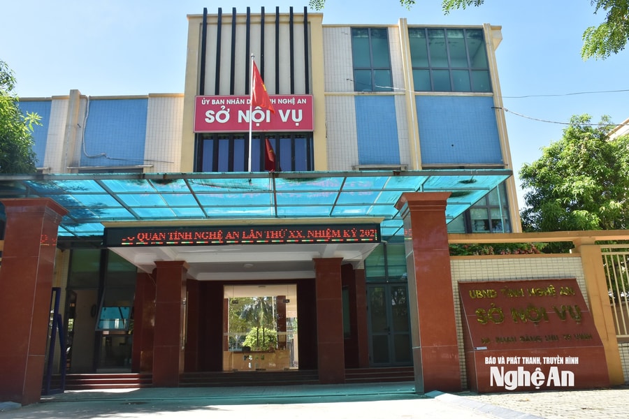 Bộ trưởng Bộ Nội vụ cử công chức tăng cường về Nghệ An