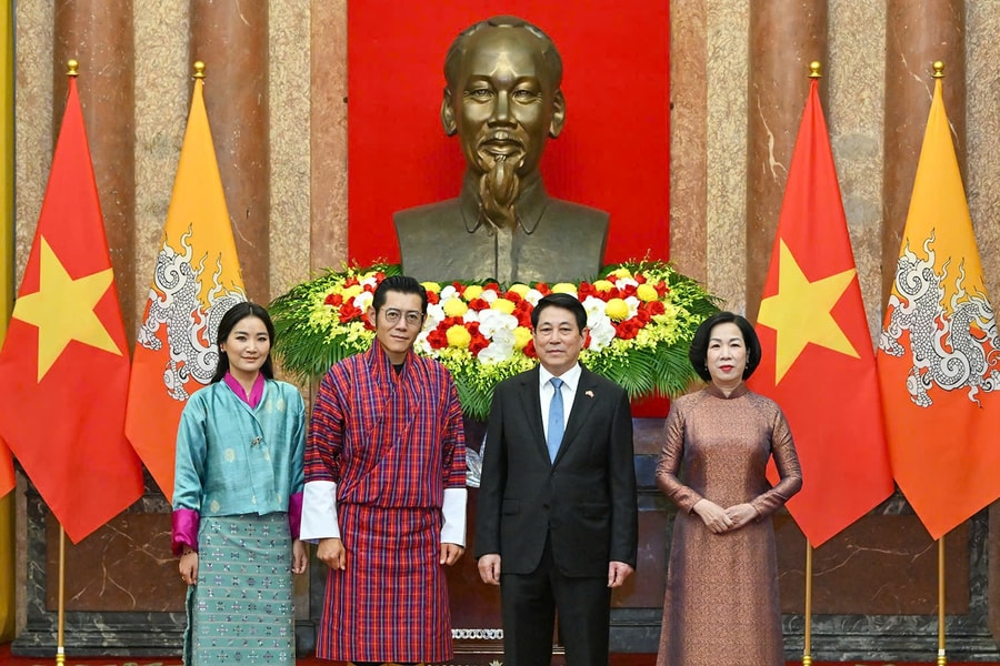 Chủ tịch nước và Phu nhân chủ trì lễ đón Quốc vương Bhutan và Hoàng hậu