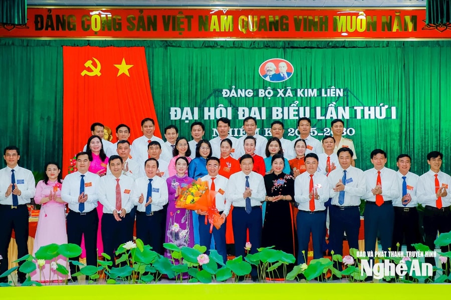 Chủ tịch UBND tỉnh Nghệ An Lê Hồng Vinh: Xây dựng xã Kim Liên vừa tiêu biểu cho tâm hồn, cốt cách con người xứ Nghệ, vừa đậm đà bản sắc văn hóa Hồ Chí Minh