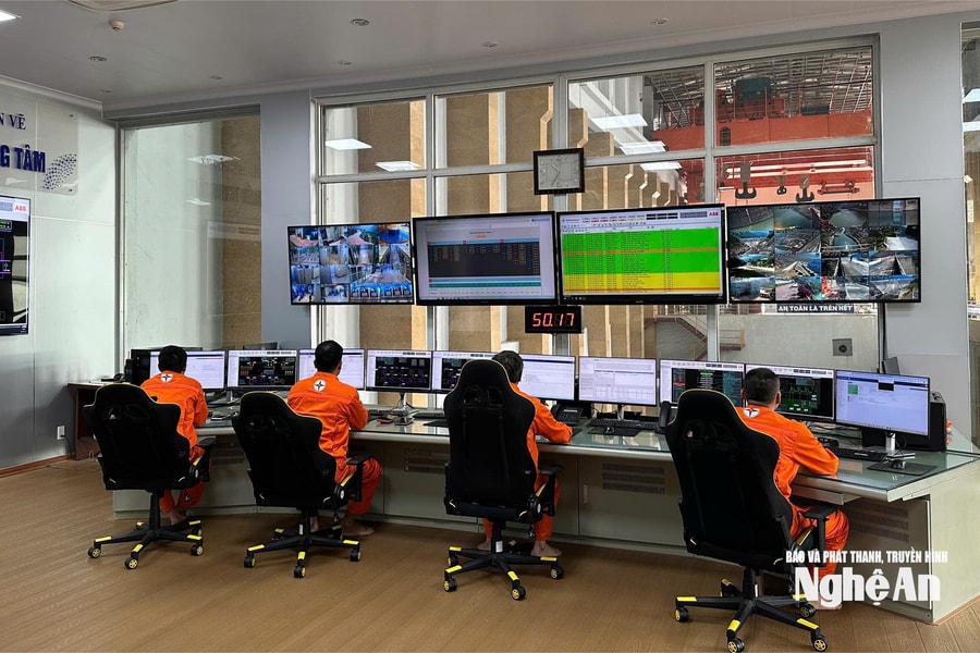 Lãnh đạo Tổng Công ty Phát điện 1 trực tiếp chỉ đạo tại Thủy điện Bản Vẽ, chủ động ứng phó với bão số 5, bảo đảm an toàn cho hạ du