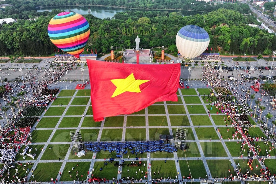 Có một nỗi nhớ mùa Thu độc lập…