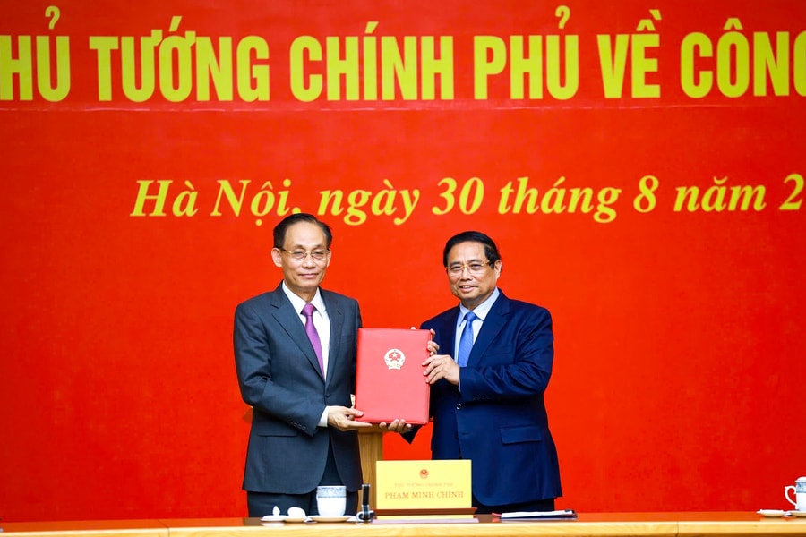 Thủ tướng Phạm Minh Chính trao quyết định giao quyền Bộ trưởng Bộ Ngoại giao