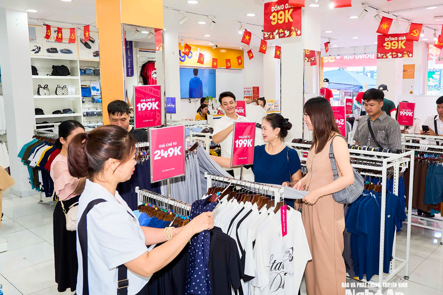 Nghệ An: Nhiều chương trình khuyến mãi hấp dẫn, kích cầu mua sắm dịp 2/9