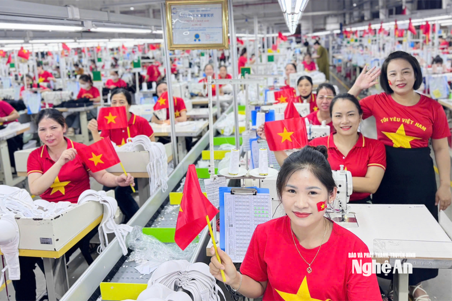 Không khí hướng về 80 năm Quốc khánh của công nhân, lao động Nghệ An