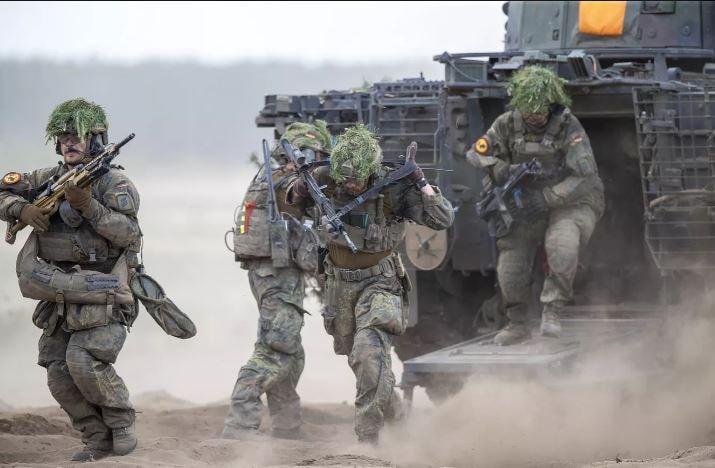 Tổng thống Pháp tuyên bố: Hơn 20 nước cam kết triển khai quân ở Ukraine