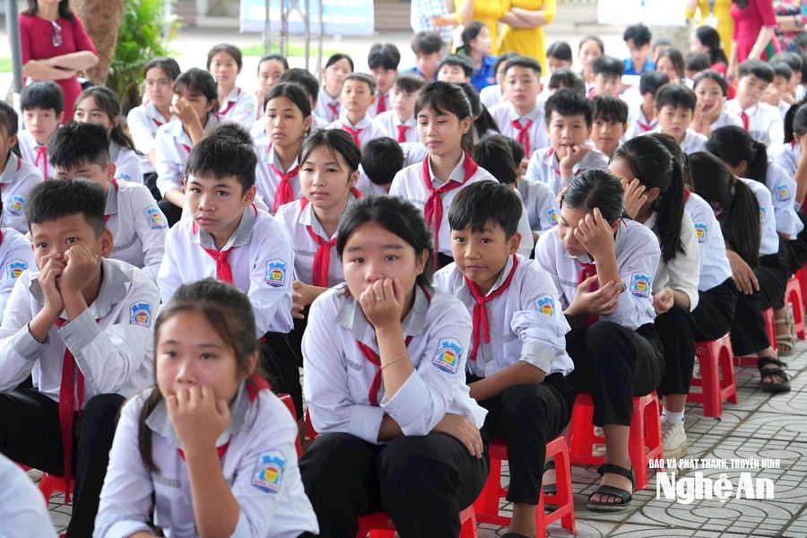 Giảm học phí: Đối tượng học sinh, sinh viên nào được hưởng?