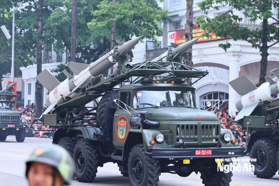 Uy lực trang thiết bị, khí tài của QĐND Việt Nam, khối xe đặc chủng CAND tại A80