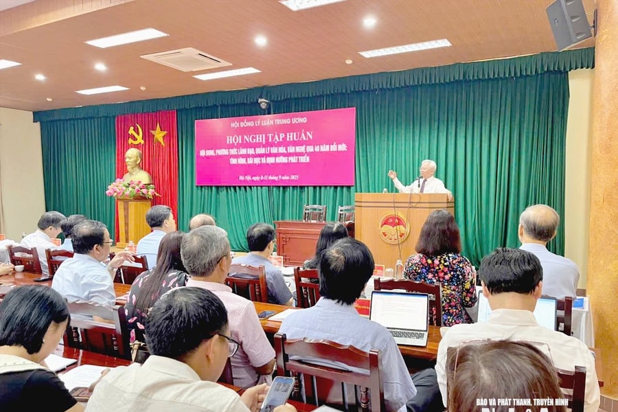 Hội đồng lý luận Trung ương tập huấn về công tác quản lý văn hóa văn nghệ qua 40 năm đổi mới