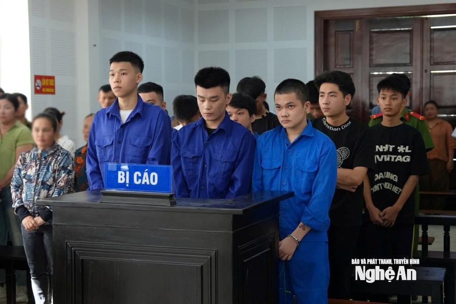Tuyên phạt 35 năm tù nhóm đối tượng “Gây rối trật tự công cộng” và “Cố ý gây thương tích”