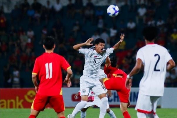 U23 Việt Nam giành vé vào vòng chung kết; Real và Barca "vô đối" về tiền lương, MU chỉ đứng thứ 6