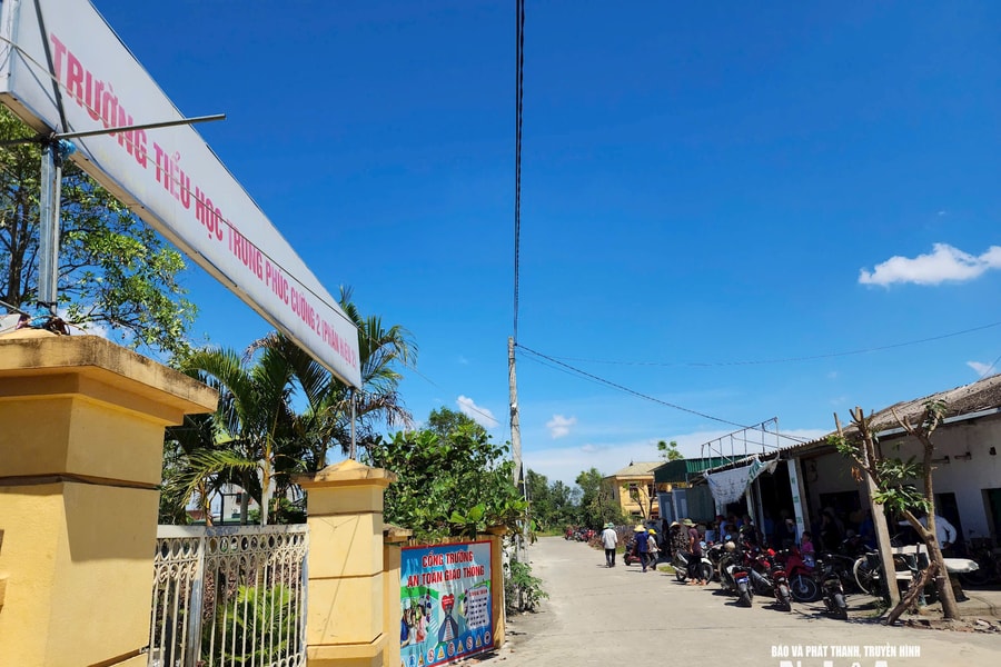 Tạm dừng việc sáp nhập 2 phân hiệu của Trường Tiểu học Trung Phúc Cường 2