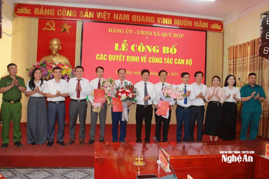 Công bố các quyết định về công tác cán bộ tại xã Quỳ Hợp