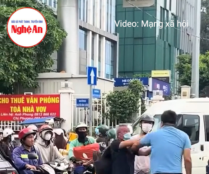 Xác minh clip cụ ông bị hành hung giữa phố gây bức xúc