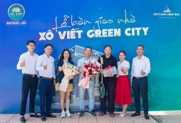 Xô Viết Green City chính thức bàn giao căn shoptel đầu tiên tới tay khách hàng