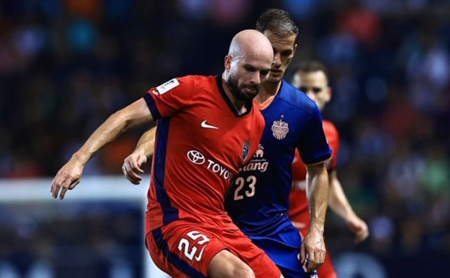 Arsenal và Real Madrid cùng thắng trận vẫn xếp dưới đội tí hon; VCK U17 QG: SLNA và Hà Nội cầm chân nhau