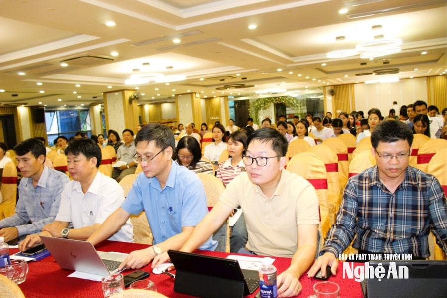 Nghệ An: Tập huấn công tác tổ chức chính quyền địa phương 2 cấp cho cán bộ, công chức các xã