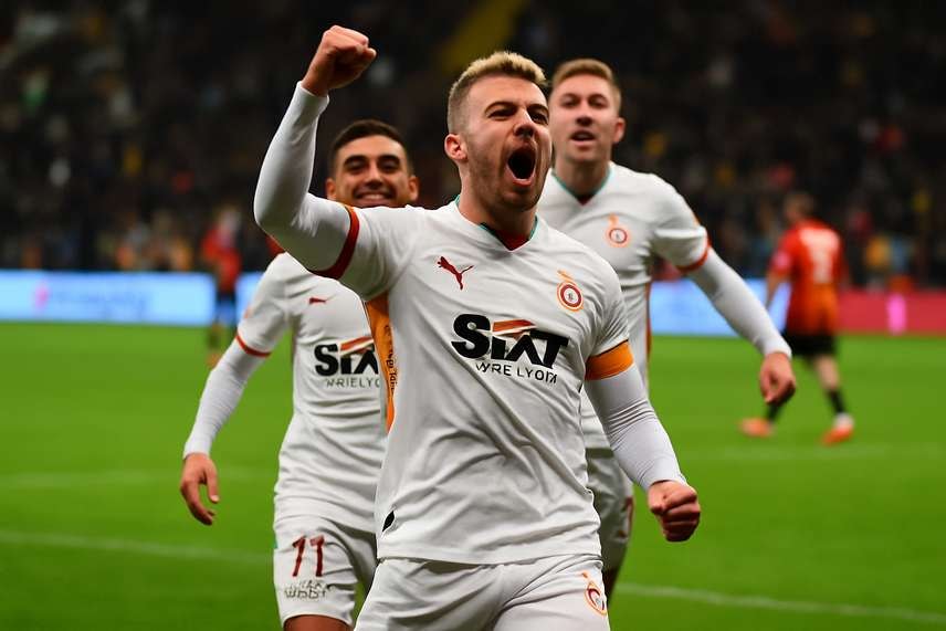 Nhận định, dự đoán Frankfurt vs Galatasaray: Ngày buồn của Icardi