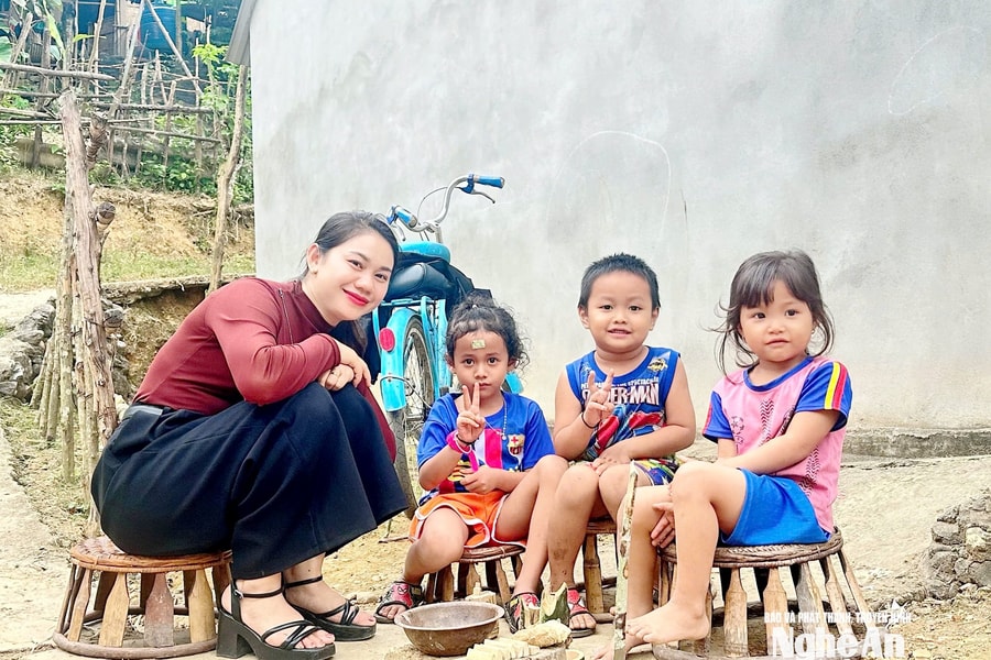 Nữ cán bộ trẻ vùng cao năng động