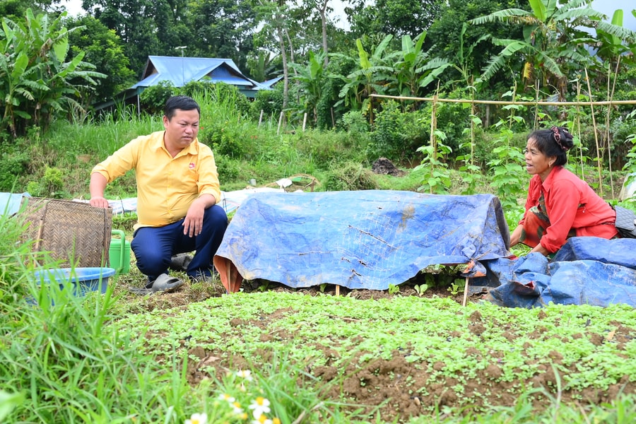 "Cán bộ Xồng Bá Cha nói thì bà con tin"