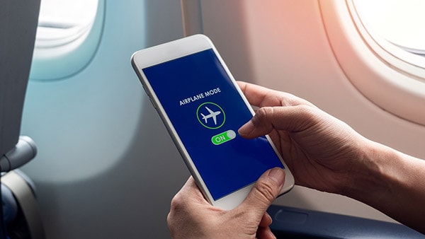 Mẹo sử dụng chế độ máy bay trên điện thoại giúp cải thiện chất lượng tín hiệu di động