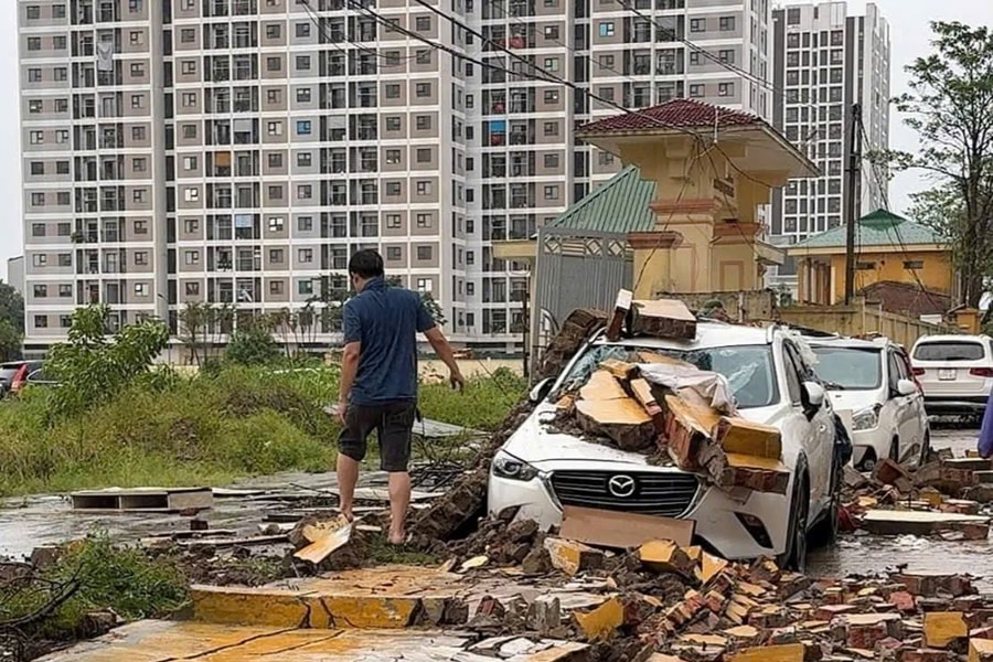 Kinh nghiệm đỗ xe ô tô an toàn ở vùng trũng thấp khi có mưa bão