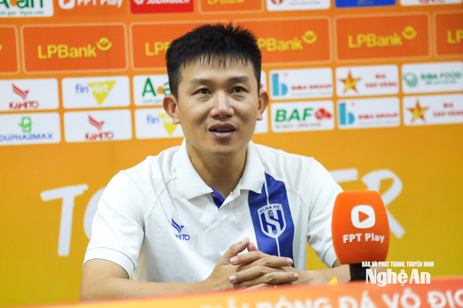 Huấn luyện viên trưởng Sông Lam Nghệ An nói gì sau trận thua trước Công an TP.HCM?
