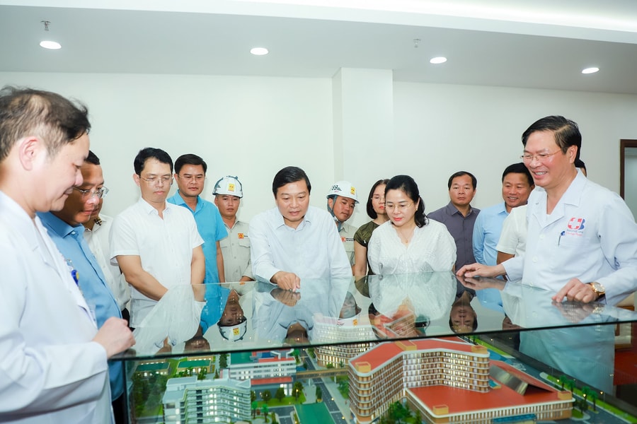 Xây dựng Nghệ An trở thành trung tâm y tế khu vực Bắc Trung Bộ