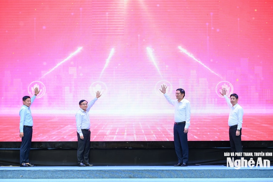 Ra mắt chuyên trang báo chí dữ liệu về 130 xã, phường của tỉnh Nghệ An