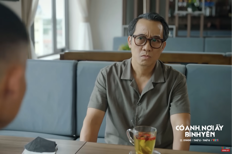 Link xem trực tiếp "Có anh, nơi ấy bình yên" tập 37: Công an ập phá sới bạc của Tiến