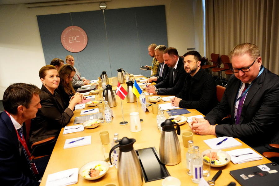 Ông Zelensky gặp giới lãnh đạo châu Âu tại Copenhagen vào ngày 2/10