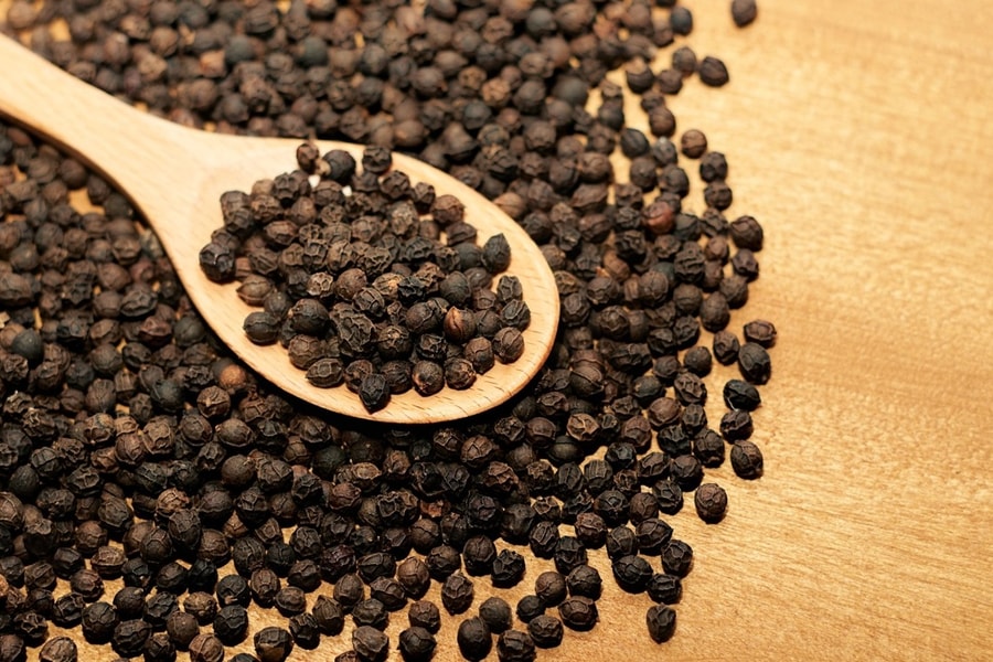 Giá tiêu hôm nay 5/10/2025: "Đóng đinh" quanh mốc 144.000-146.000 đồng/kg