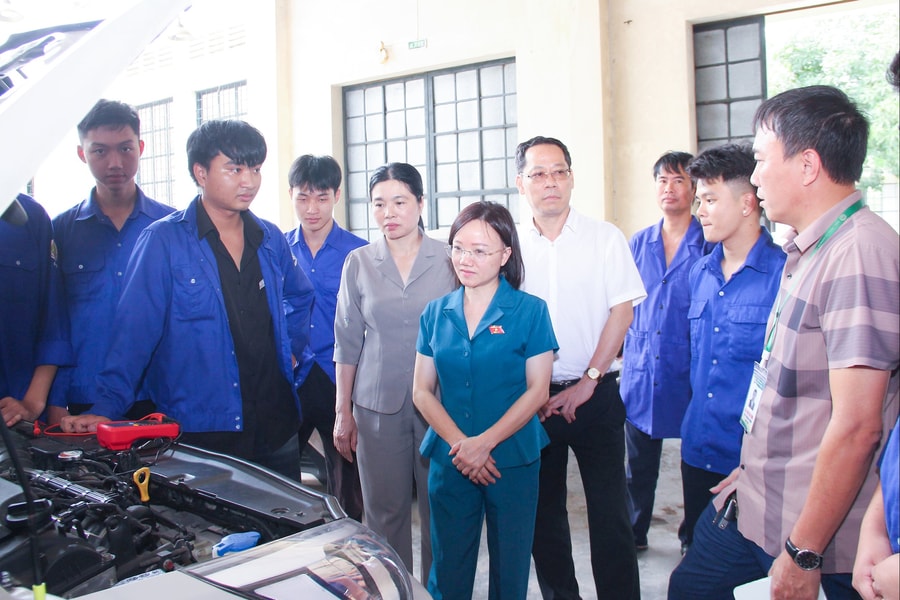 Đoàn Đại biểu Quốc hội tỉnh khảo sát việc thực hiện Luật Giáo dục Đại học, Luật Giáo dục Nghề nghiệp