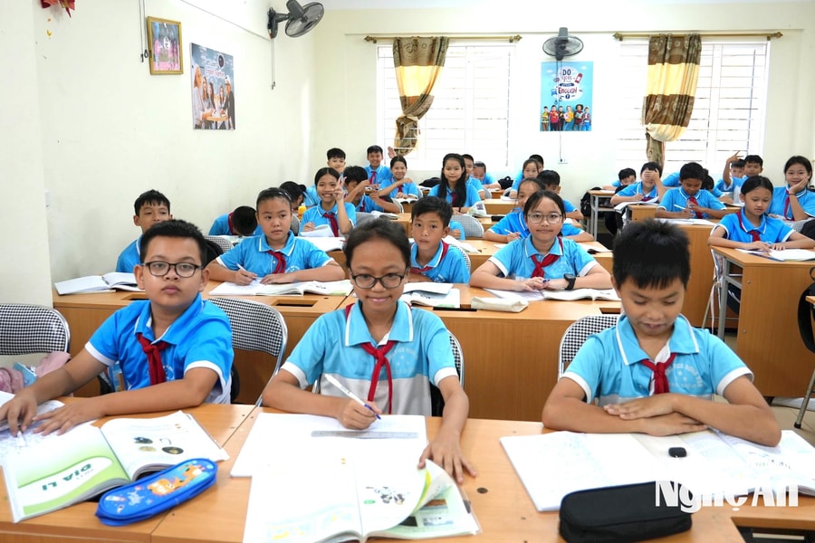 Sử dụng chung 1 bộ sách giáo khoa cần đảm bảo thuận lợi, dễ học, dễ sử dụng