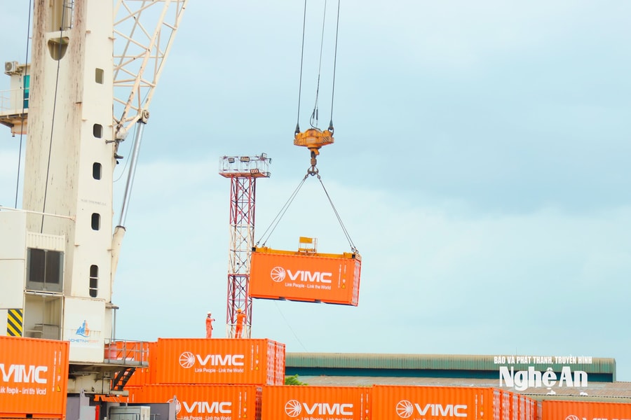 Kinh tế Nghệ An 9 tháng: Vượt thiên tai, tăng trưởng đạt 8,61%, thu ngân sách hơn 20.000 tỷ đồng