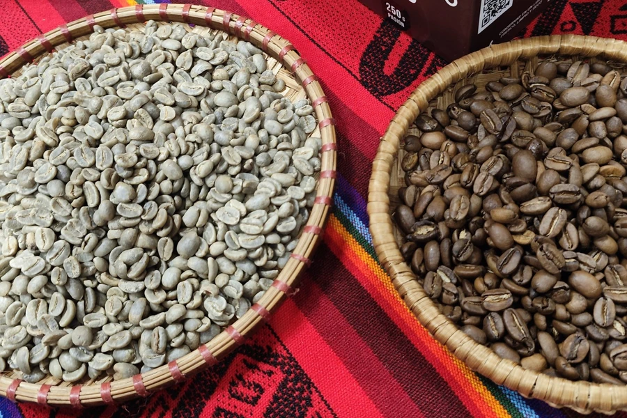 Giá nông sản hôm nay 7/10/2025: Giá gạo, hồ tiêu đi ngang, cà phê, heo hơi giảm