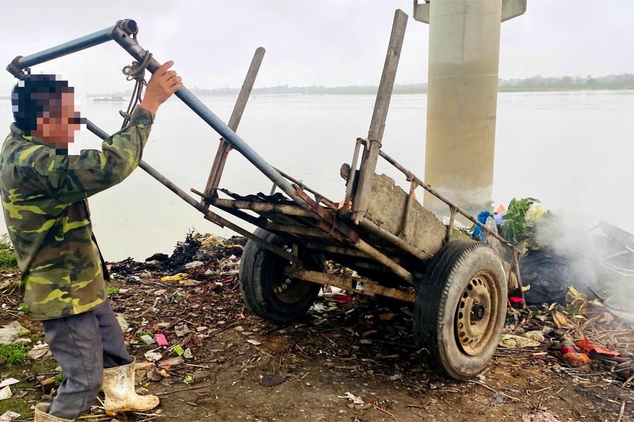 Hành vi xả rác ra sông, hồ bị xử phạt như thế nào?