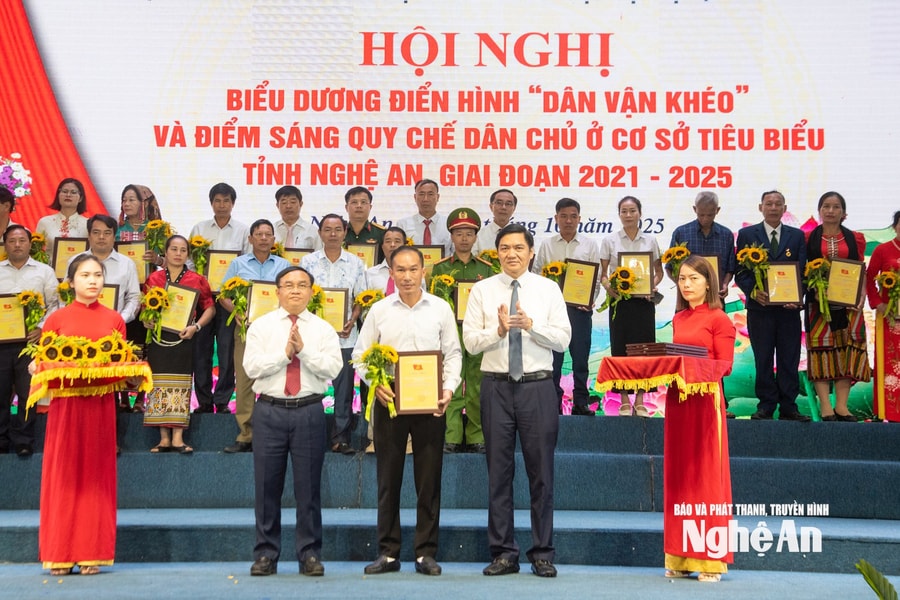 Nghệ An biểu dương 151 điển hình 'Dân vận khéo', điểm sáng quy chế dân chủ ở cơ sở giai đoạn 2021 – 2025