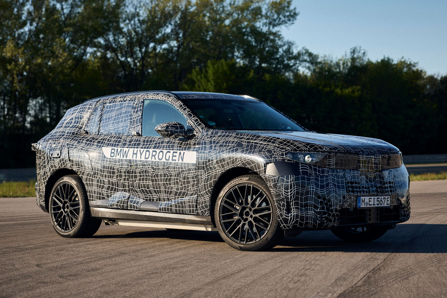 Chiến lược đa năng lượng: BMW và Toyota đã đúng?